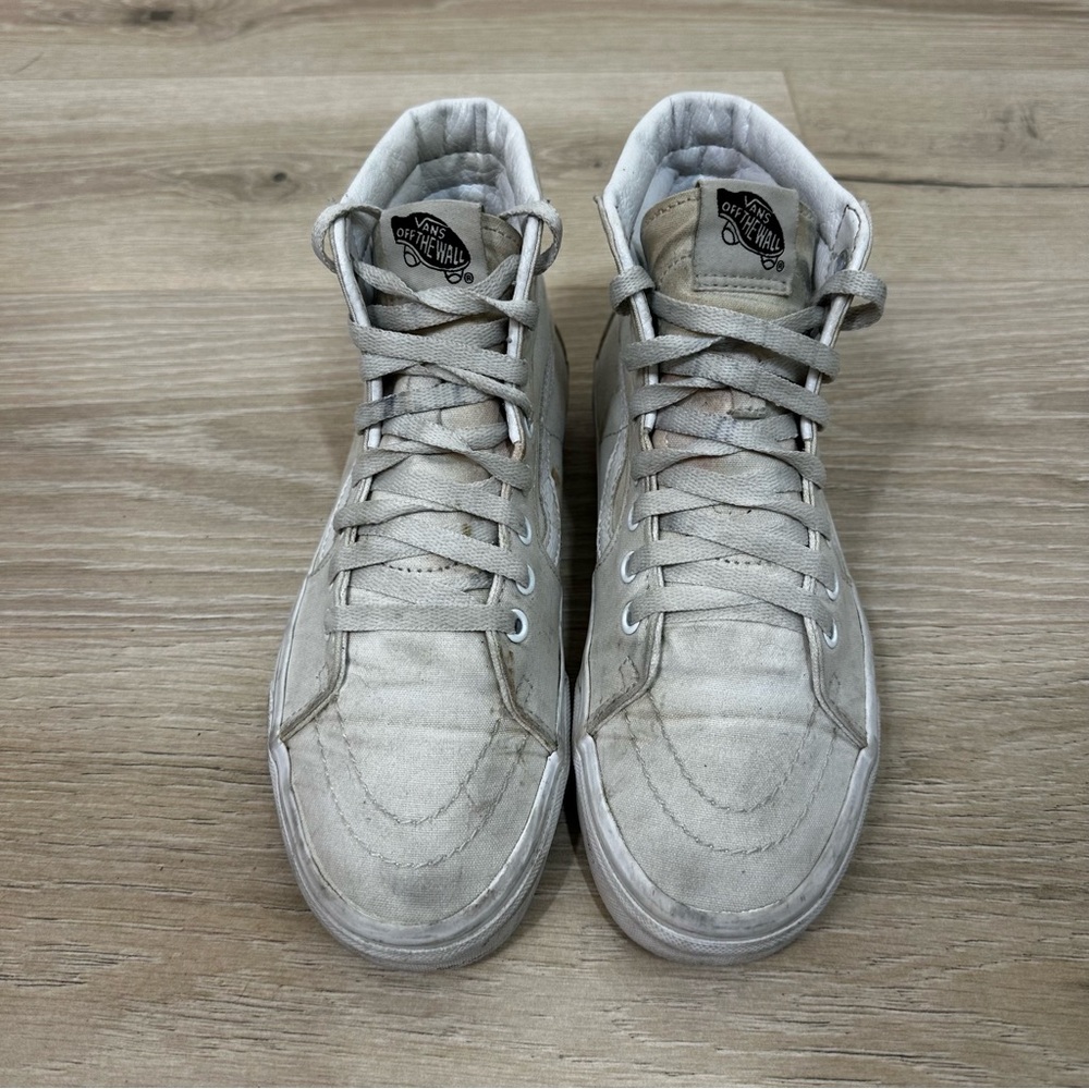 White vans high tops men’s size 6.5 woman’s size 8